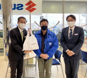 差し入れ頂いたので記念撮影しました！